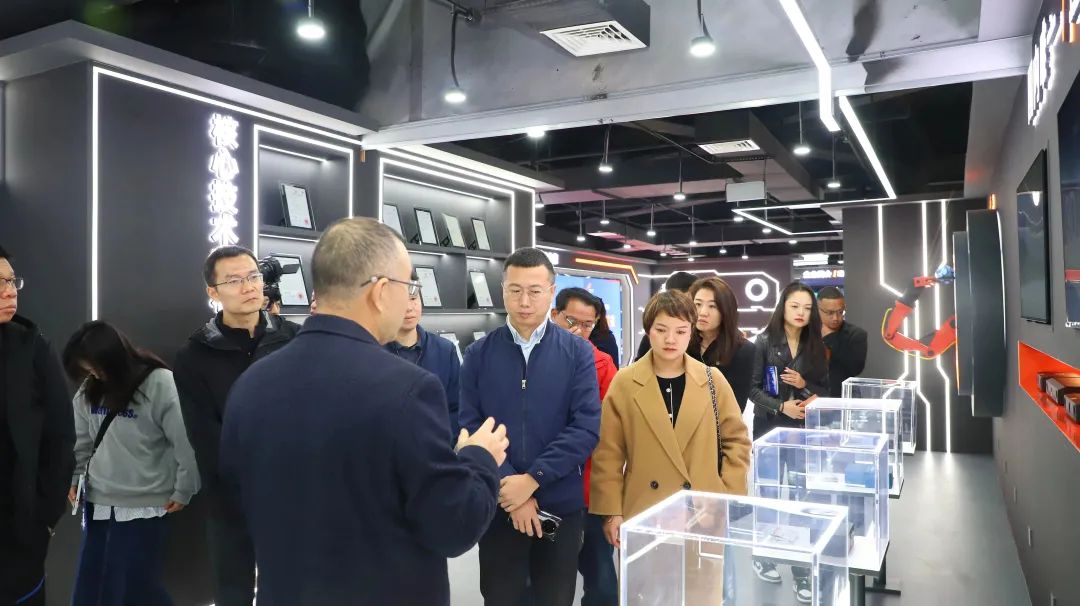 亚洲精品无码不卡在线播HE