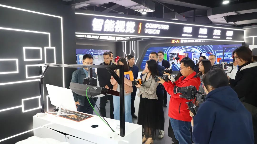 亚洲精品无码不卡在线播HE