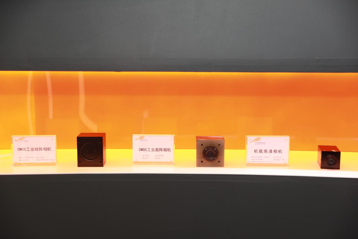 亚洲精品无码不卡在线播HE