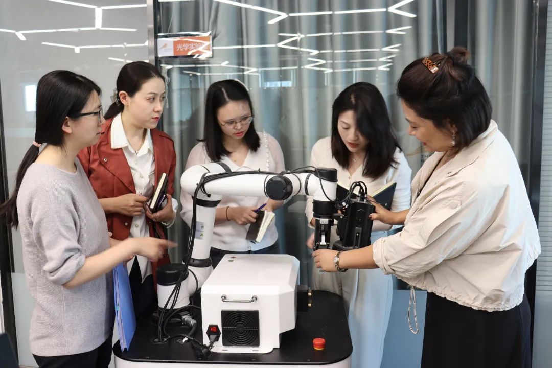 亚洲精品无码不卡在线播HE